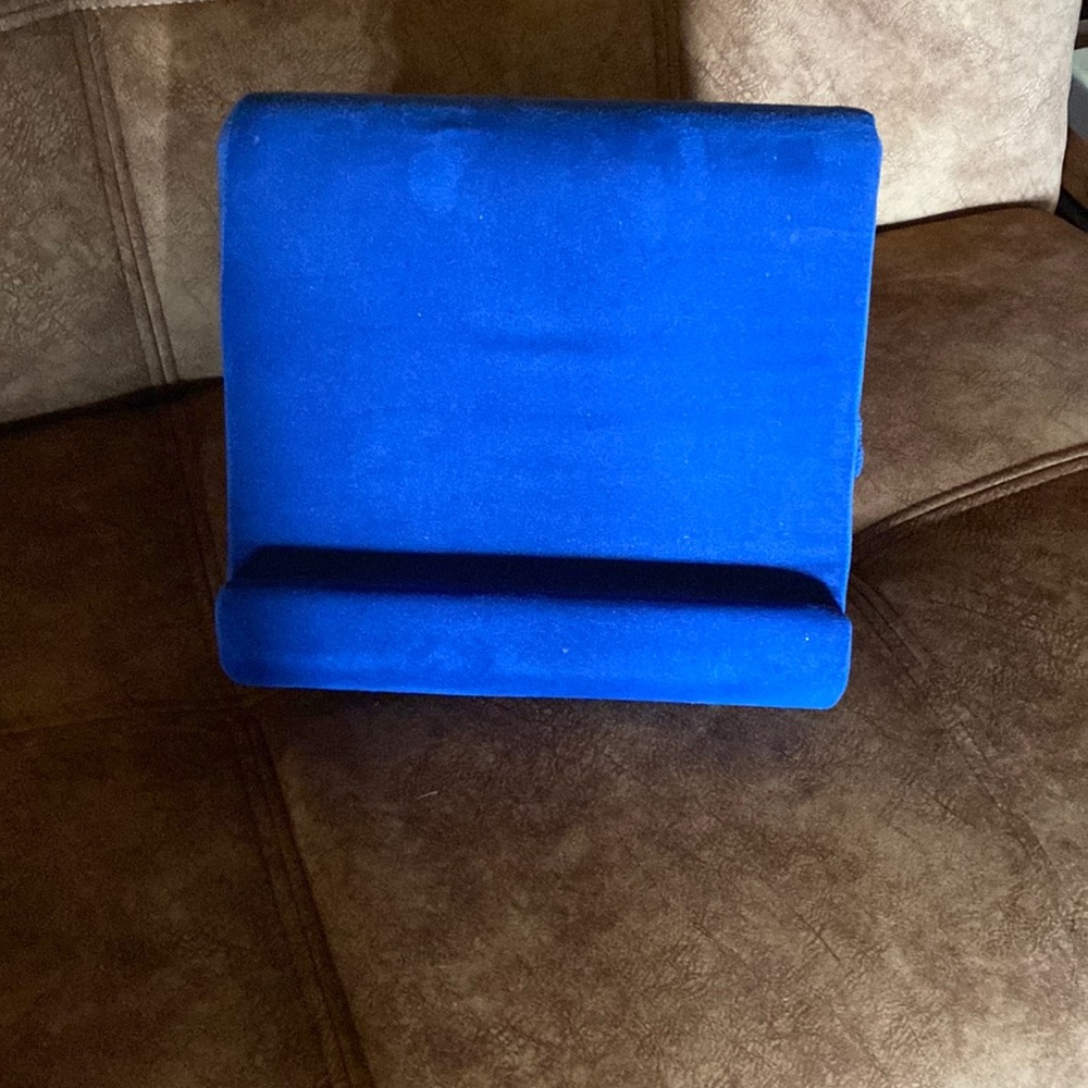 Blue pillow pad, for IPad or kindle